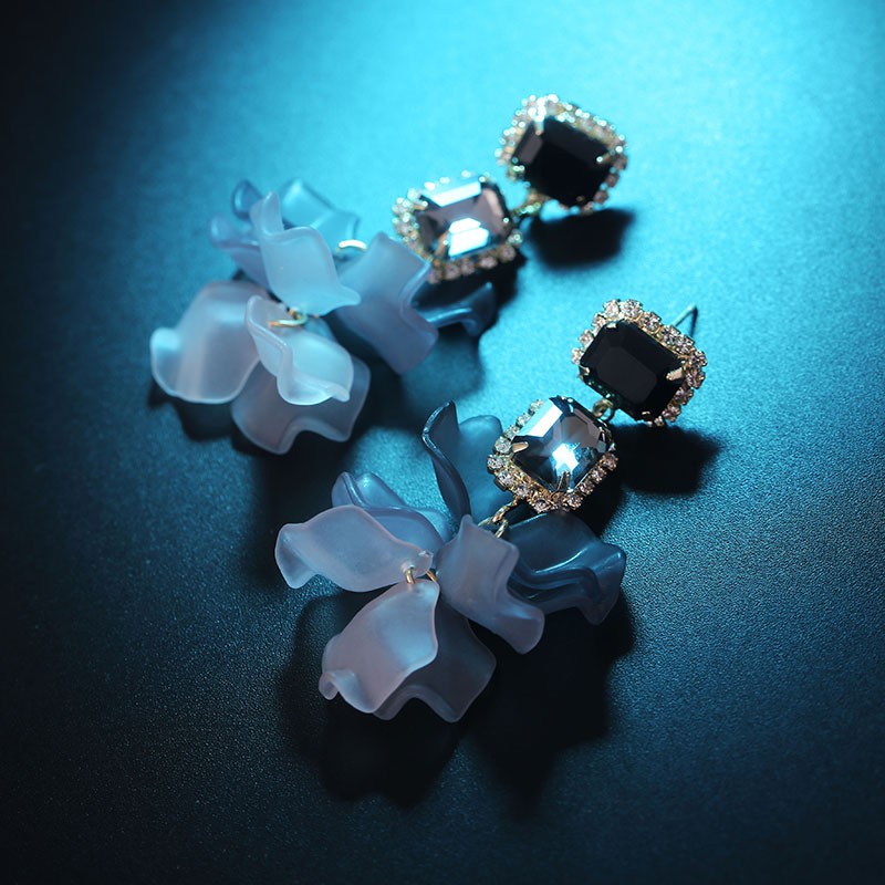 Bông Tai Mạ Bạc 925 Hình Cánh Hoa Hồng Đen Dáng Dài