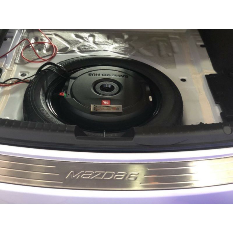 Sub điện lốp dự phòng ôtô JBL Bass Pro Hub chính hãng. Free Lắp Đặt