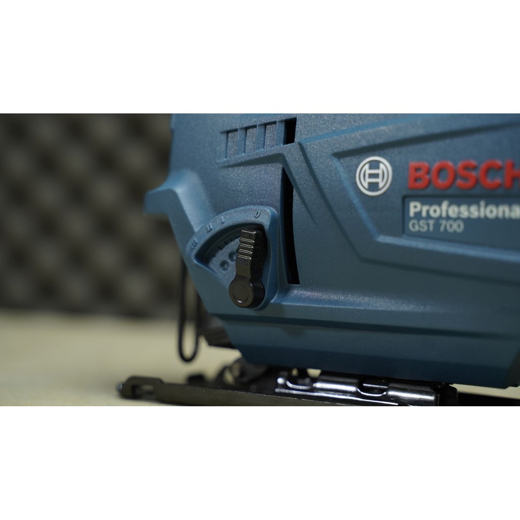 MÁY CƯA LỌNG BOSCH GS700