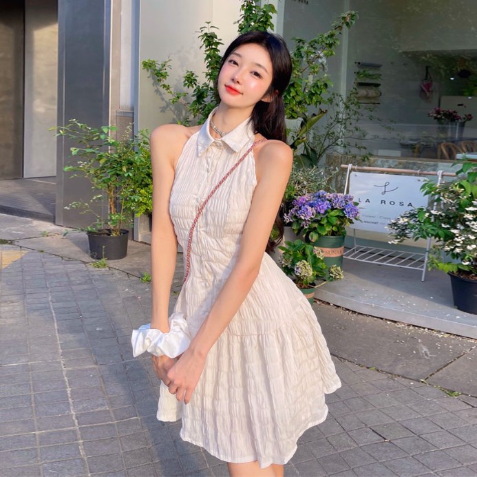 Đầm Nữ Cổ Yếm Cộc Tay Hở Lưng Quyến Rũ