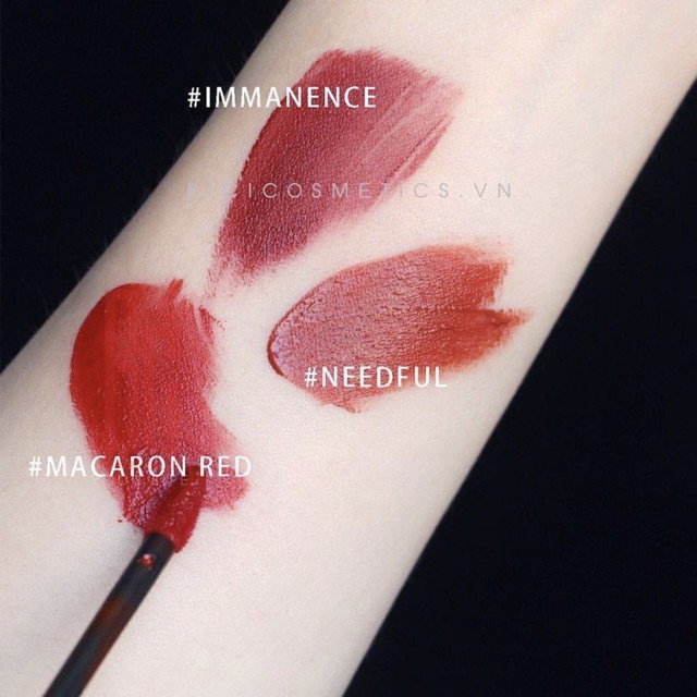 Son kem lì Cloud lip tint