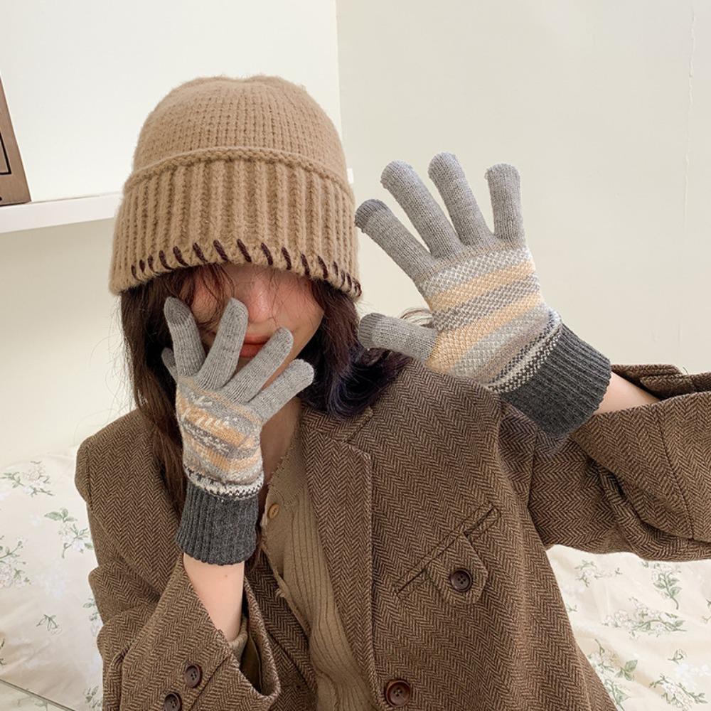 Găng Tay Len Bông Tuyết Mềm Mại Chống Lạnh Cho Nữ