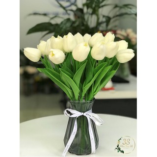 Hoa Tulip lá thắng