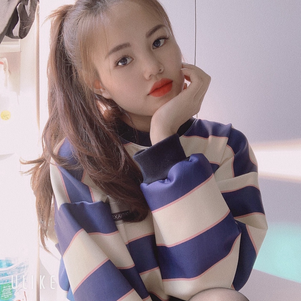 [ 𝗦𝗜𝗘̂𝗨 𝗚𝗜𝗔̉𝗠 𝗚𝗜𝗔́ ]  ÁO SWEATER NỮ KẺ NGANG TAY DÀI FORM RỘNG UNISEX Nhiên Trần sneaker unisex | BigBuy360 - bigbuy360.vn