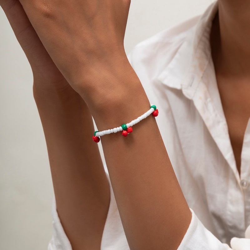 Vòng cổ, vòng tay hạt cườm cherry trắng dễ thương