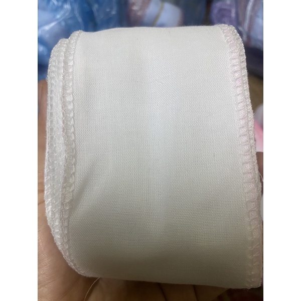 01 cuộn băng vải dài 4m rộng 6cm dùng học giáo dục quốc phòng