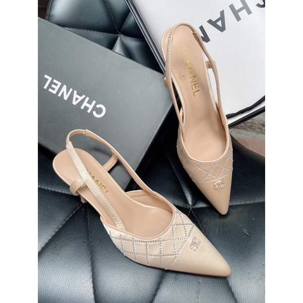 Sandal hở gót chất lụa satin mũi nhọn