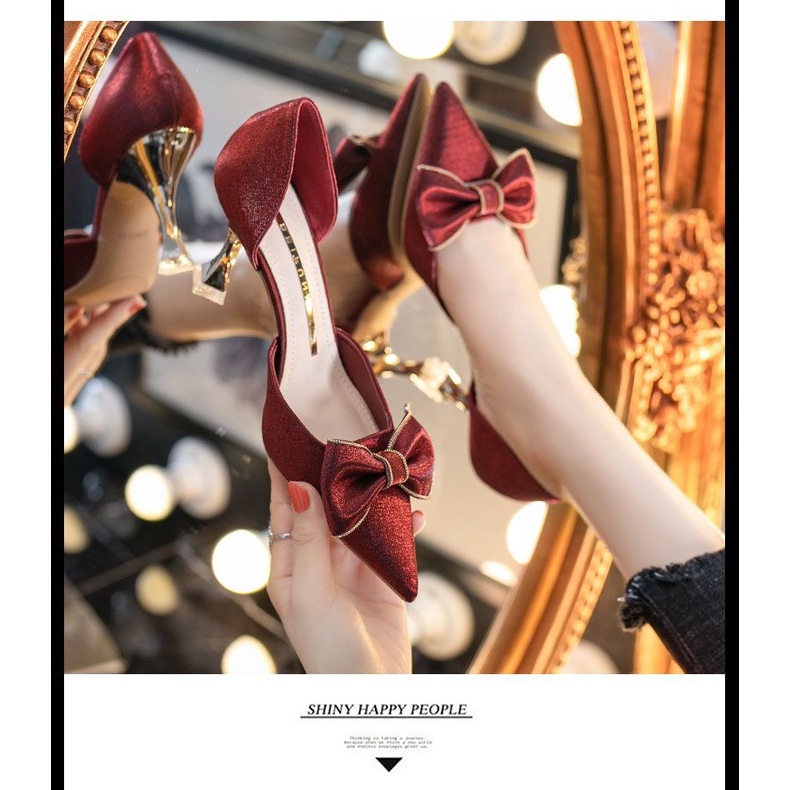 Giày cao gót Xiaoxiangfeng mỏng gắn nơ rỗng thời trang mùa thu Pháp 2021 mới cho nữ