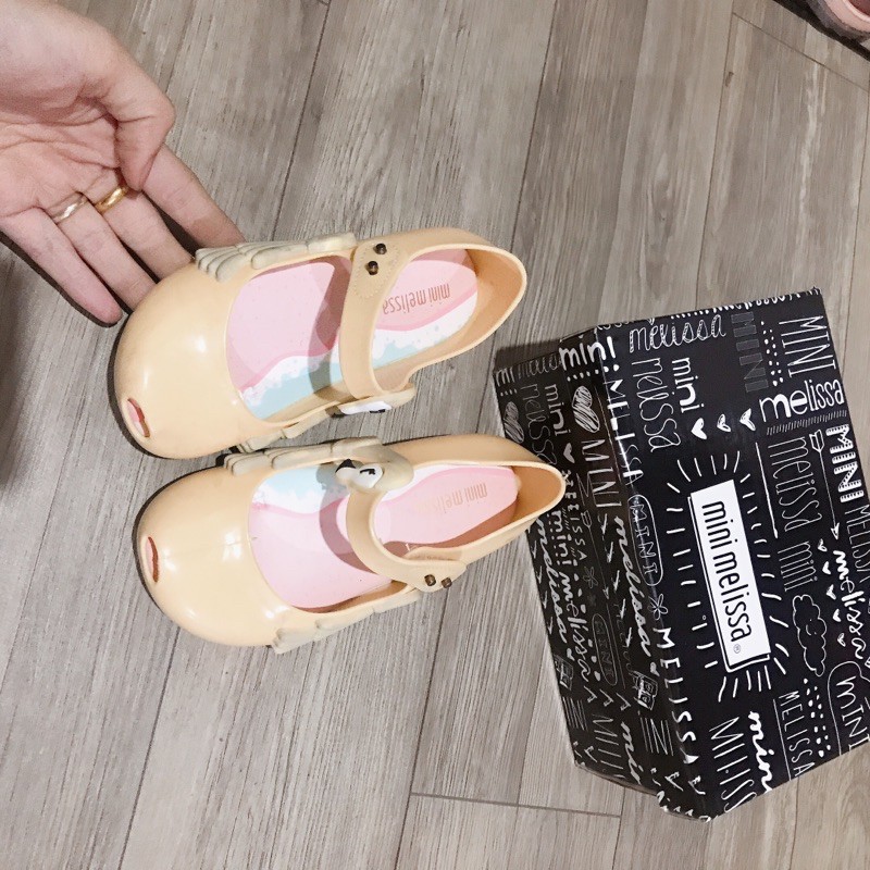 Giày nhựa thơm Melissa