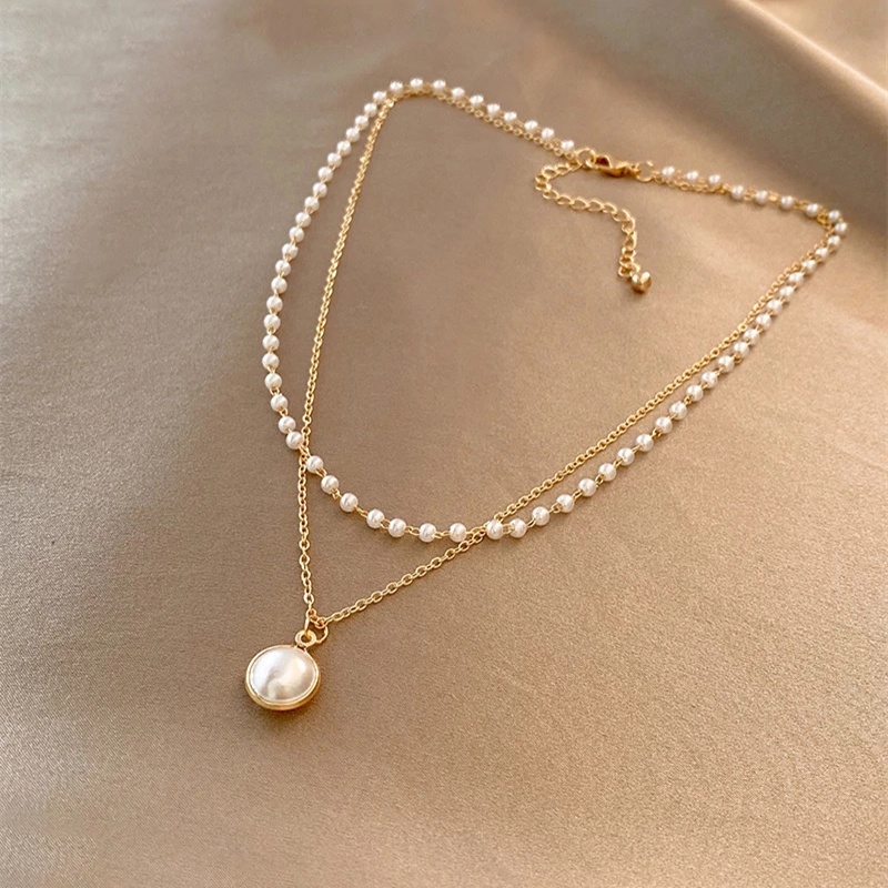 Retro Double Layer Pearl Beaded Round Pendant Necklace/ Gold Color Alloy Clavicle Chain