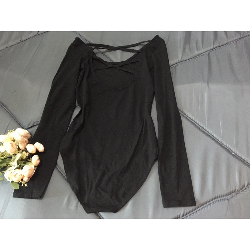 Bodysuit đan dây sau lưng | BigBuy360 - bigbuy360.vn