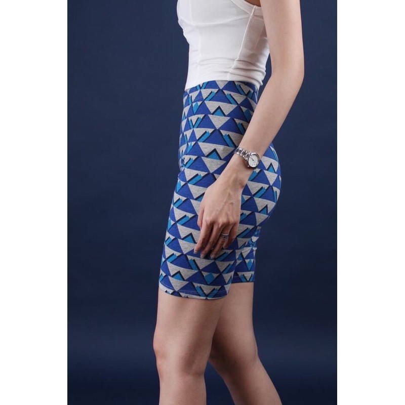 Quần short biker ôm hoạ tiết tam giác xanh xám vnxk