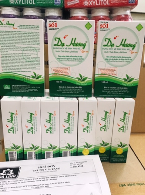 Dung dịch vệ sinh phụ nữ Dạ Hương 100ml hương trà xanh