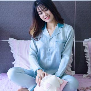Bộ pijama lụa nhung