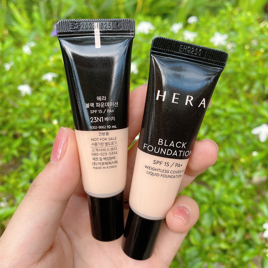 ⚡BLACKPINK⚡Kem nền HERA BLACK FOUNDATION mini 10ml Tone 21,17 và 23