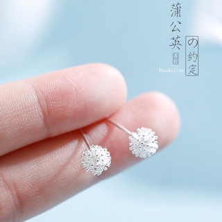 Bông tai kiểu dáng độc đáo