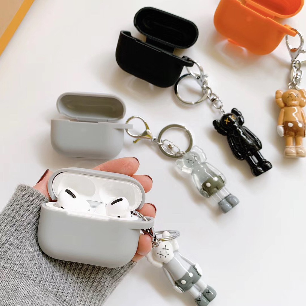 Solid Color Silicone AirPods 3 Case Gray Black Orange AirPods Pro Case With Fashion 3D Bear Keychain AirPod Case