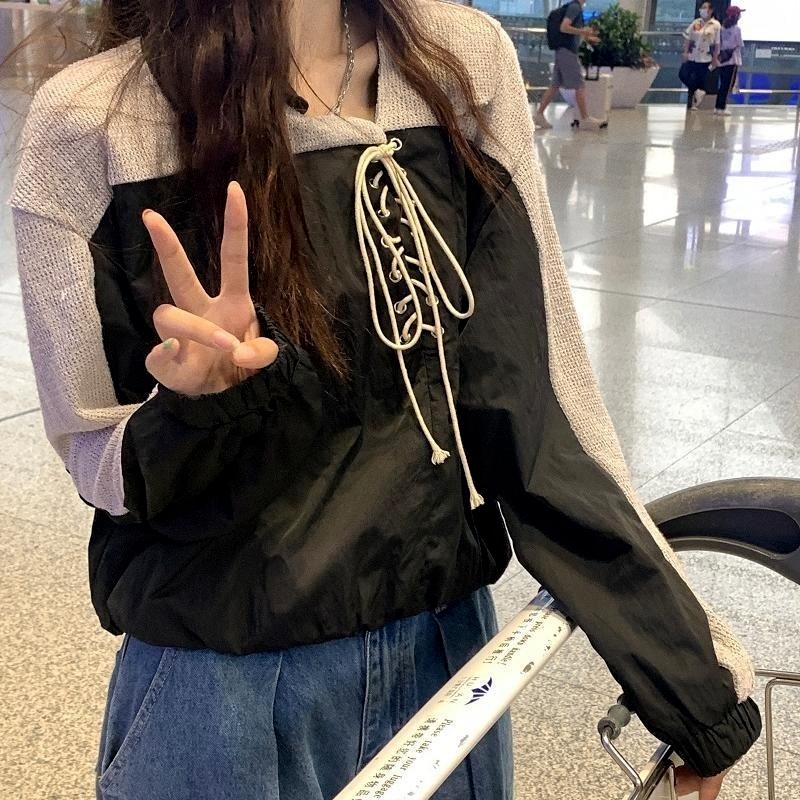 Áo Sweater chui đầu tay dài cổ bẻ phối ren thiết kế lệch tà kiểu Hàn Quốc mới cho nữ