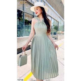 V2738 váy xếp ly màu xanh