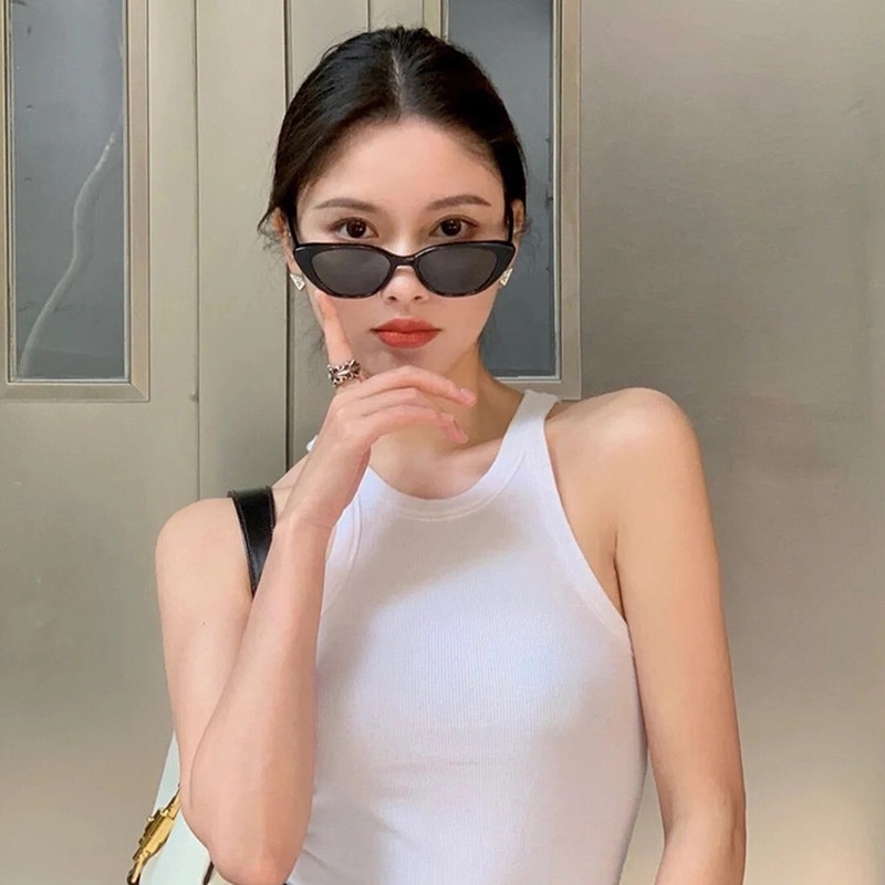 Kính Mát Hình Mắt Mèo Phong Cách Hong Kong Thời Trang