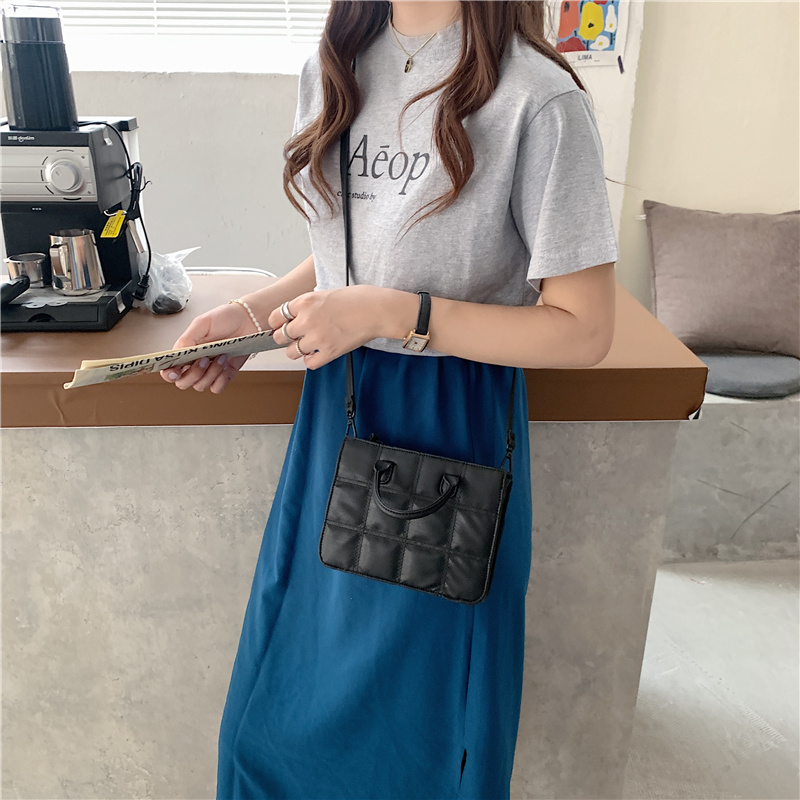 Túi đeo chéo hình vuông mini xinh xắn