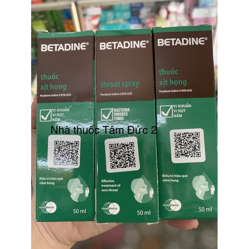 Xịt họng Betadine