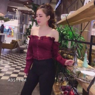 Áo lụa bẹt vai nhún chỉ