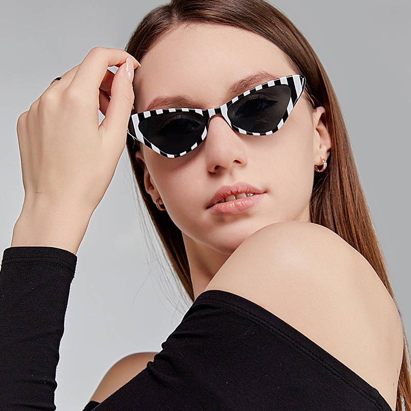 Kính mát mắt mèo nhỏ phong cách hip hop thời trang cho nữ