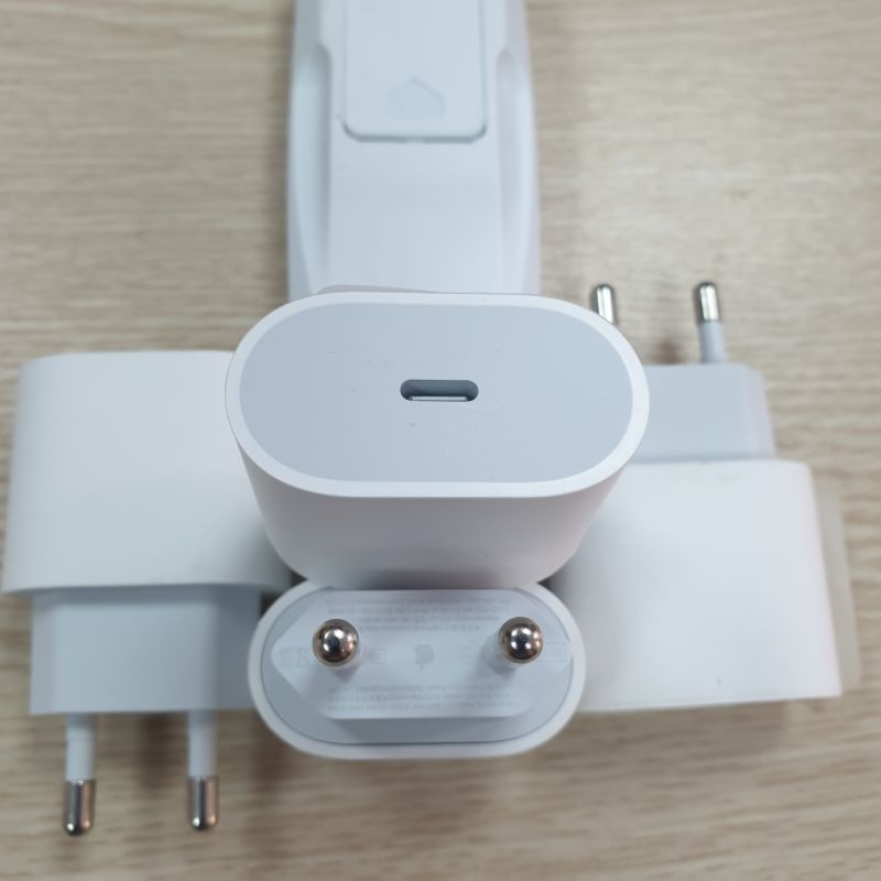Củ sạc nhanh 20w chân tròn.bảo hành 12 tháng