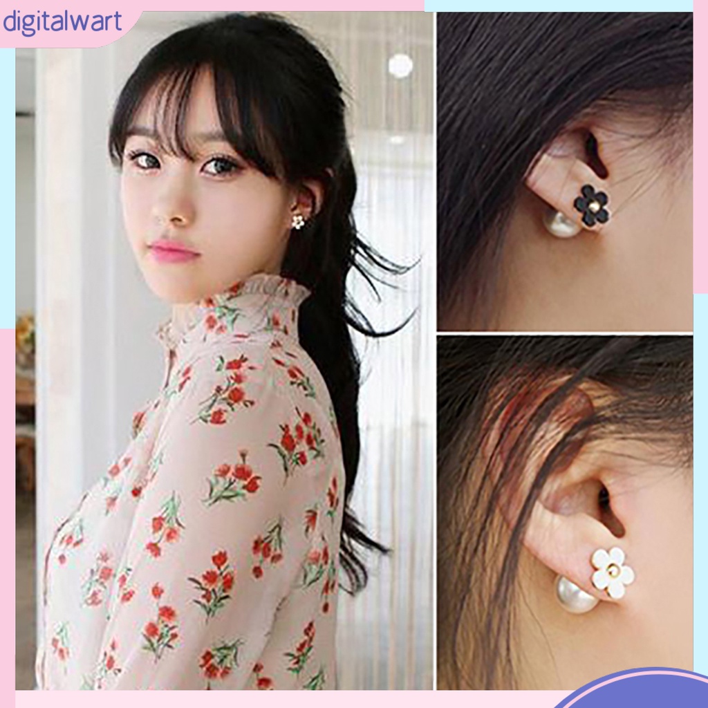 Đôi bông tai mặt hoa đính ngọc trai nhân tạo thời trang