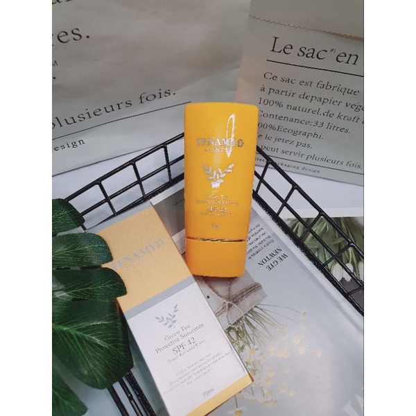 Kem chống nắng tinh chất trà xanh Tenamyd Green Tea Protective Sunscreen SPF42 PA++ kiềm dầu cho da