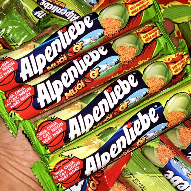 Bịch 16 cây - Alpenliebe xoài non muối ớt - Kẹo Sỏi Socola