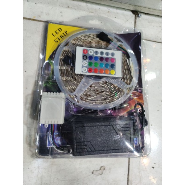 Bộ đèn led tiktok đổi màu 5050 có keo 5m chống nước