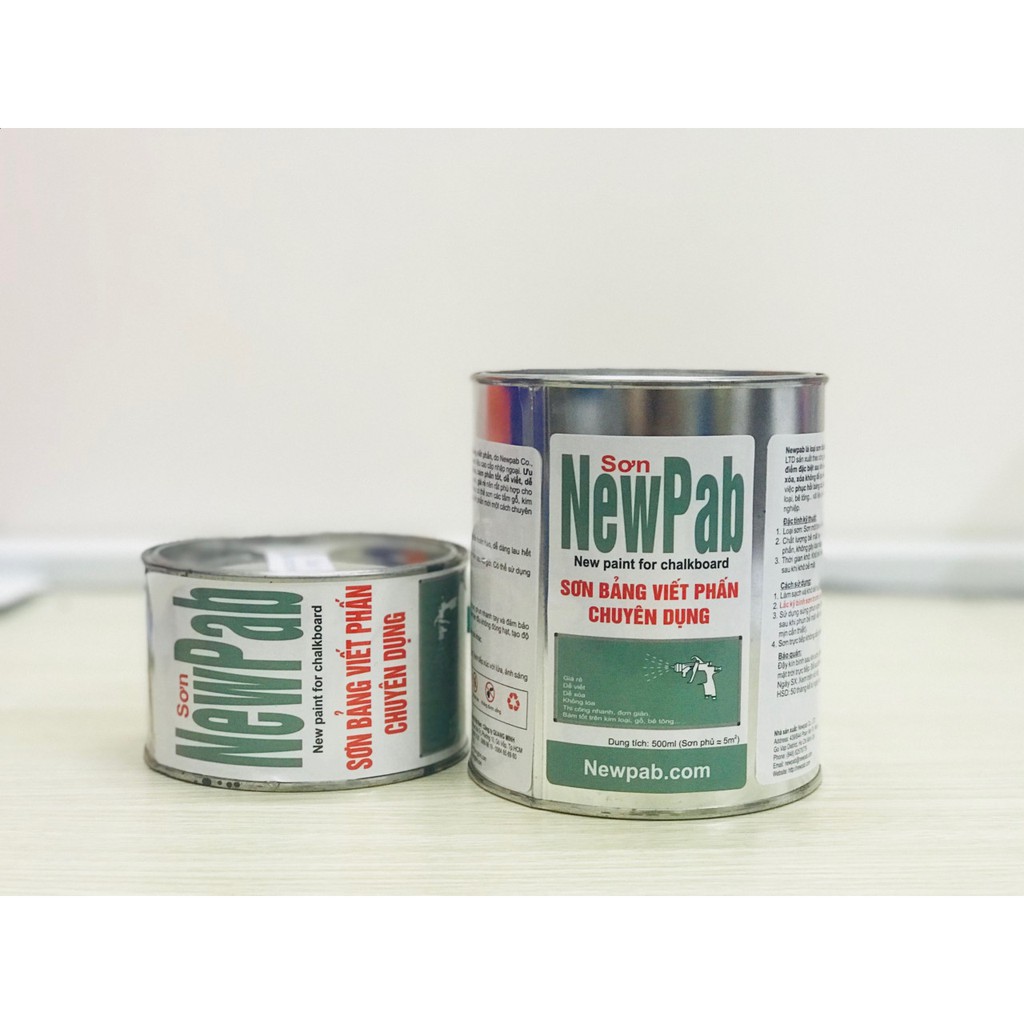 Sơn bảng viết phấn màu đen chuyên dụng cho bảng menu và bảng phấn trường học, viết tốt, lau dễ, ít lóa, bám phấn