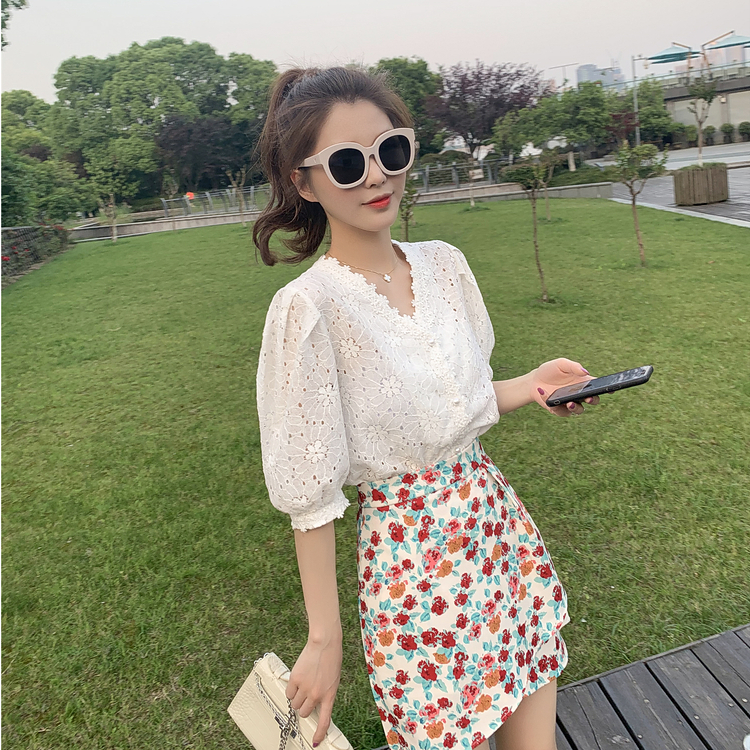 SUXI Áo sơ mi tay ngắn cổ V phối ren phong cách retro nữ tính