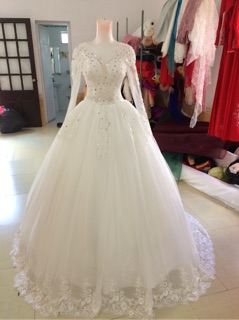 Váy cưới tùng tiệc