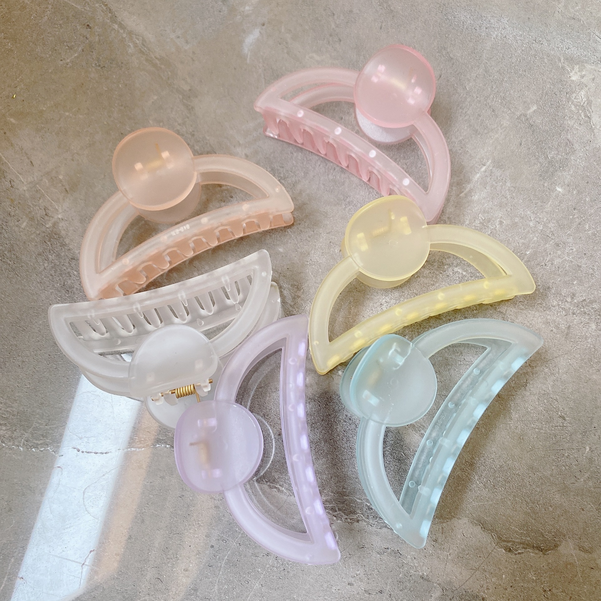  (Hàng Mới Về) Kẹp Tóc Nhựa Đơn Giản Hình Chữ U Cho Nữ 2021