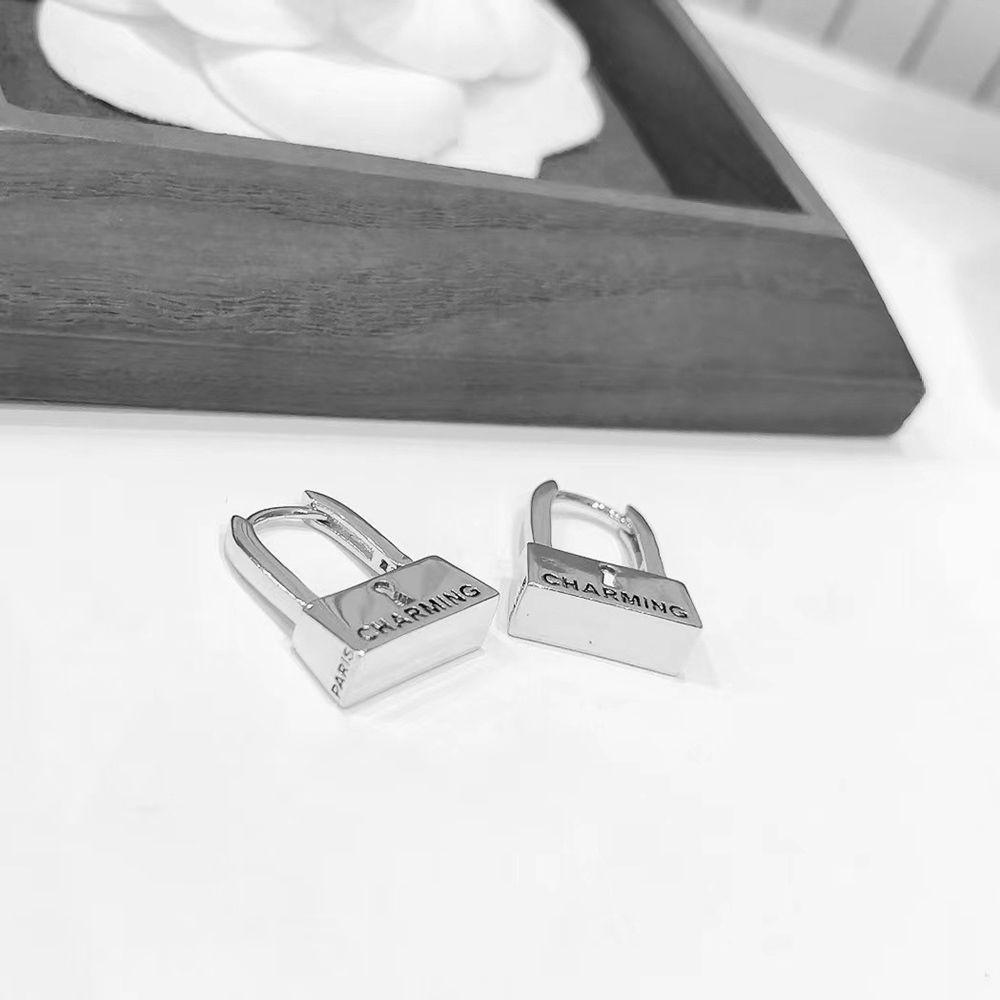 Khuyên Tai Hình Ổ Khóa Đơn Giản Phong Cách Hàn Quốc Độc Đáo Thời Trang Cho Nữ