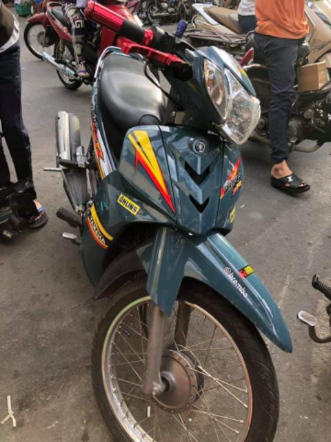 Dàn áo sirius màu xi măng