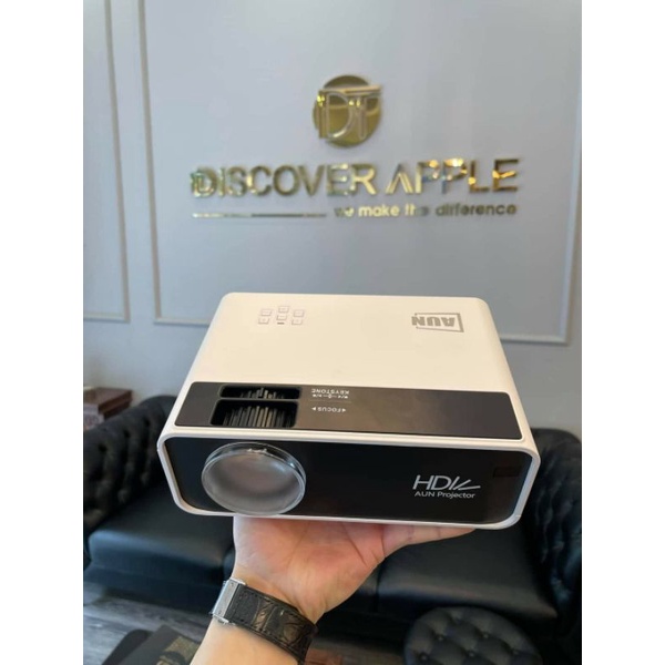 Máy chiếu mini AUN HD C90 - Độ phân giải thực chuẩn HD - Kết nối điện thoại.