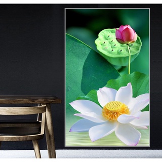Tranh hoa sen canvas đóng khung. chất liệu vải lụa in công nghệ cao cấp. màu sắc tươi sáng