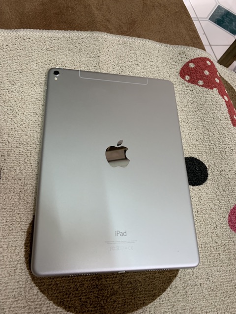 iPad Pro 9.7 wifi 4G - 256G màu trắng | WebRaoVat - webraovat.net.vn