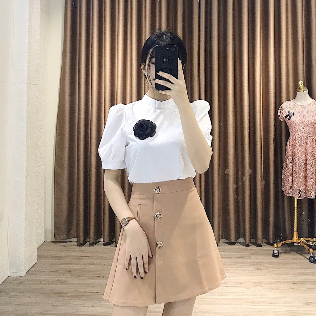 Áo Sơ Mi Tay Lỡ Cài Hoa | BigBuy360 - bigbuy360.vn