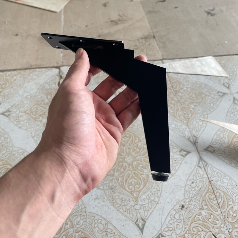 Chân ghế Sofa choãi, chân thép đặc có núm tăng chỉnh chiều cao