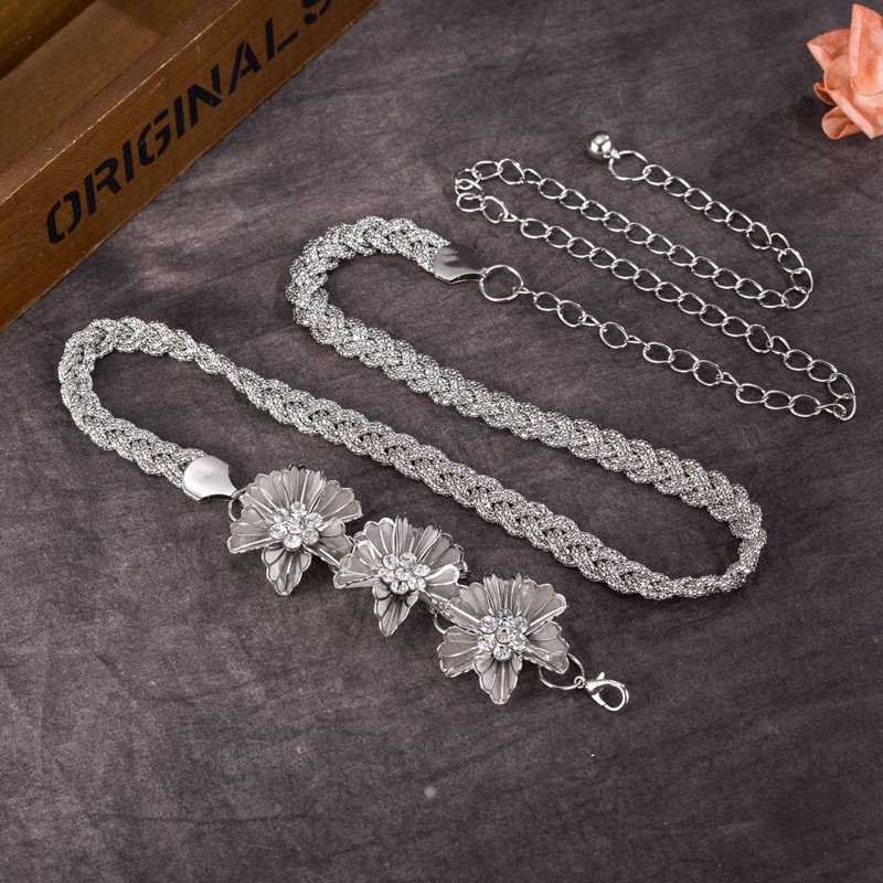 Đai váy đi biển mùa hè