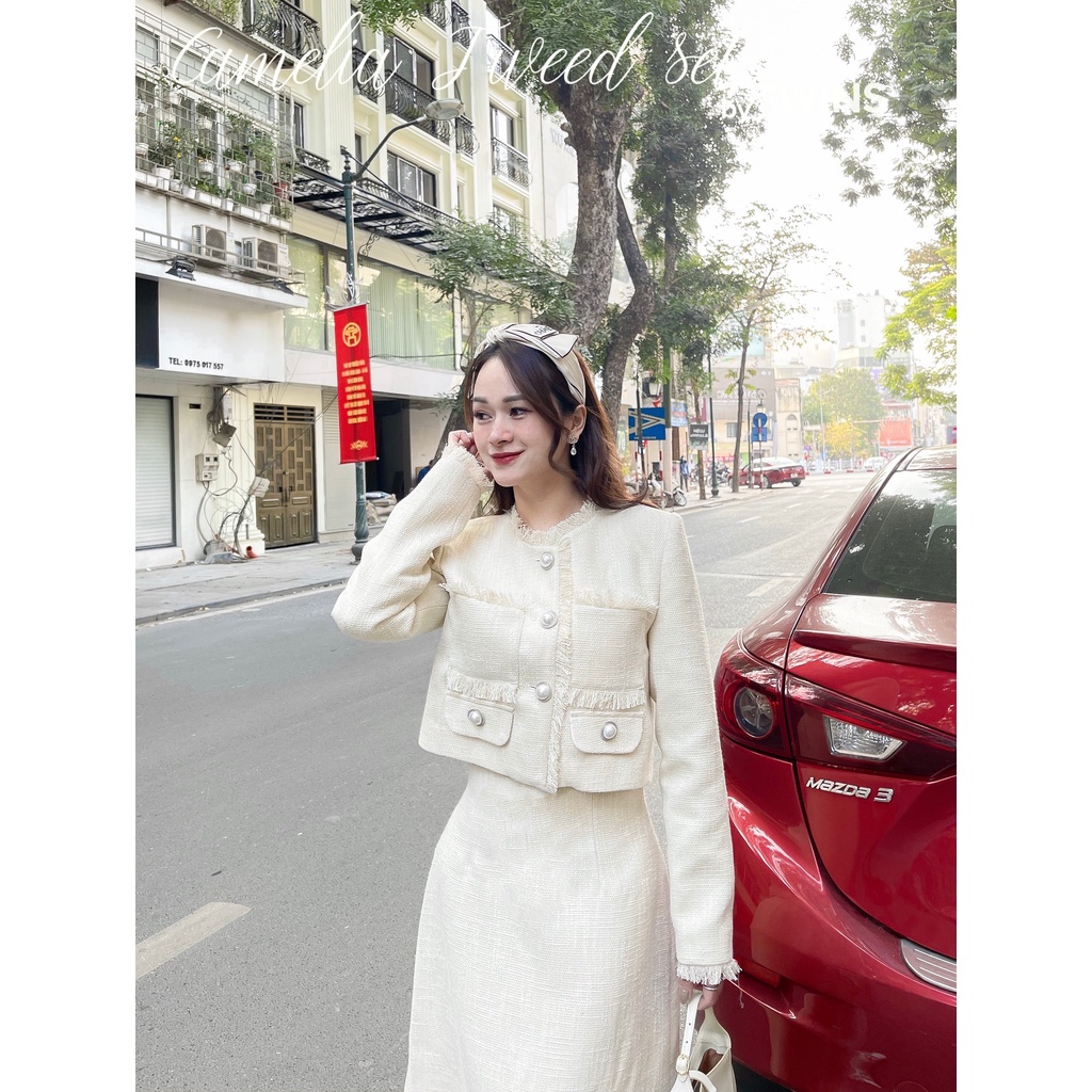 [SẴN KHO] Camelia tweed set (Set dạ tweed kem khuy trai kim loại by Twins)