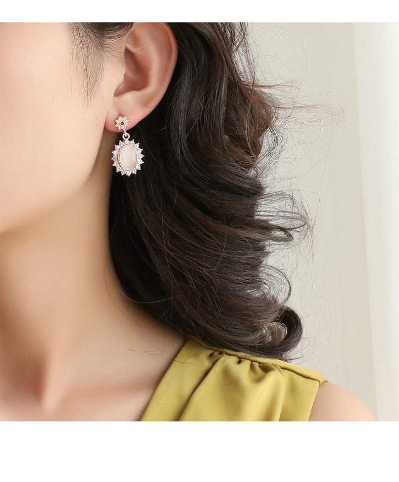 Khuyên tai bạc 925 phối mặt màu hồng ngọt ngào xinh xắn cho nữ