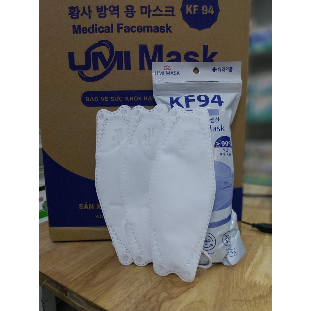 THÙNG 300 CHIẾC KHẨU TRANG KHÁNG KHUẨN UMI MASK KF94 -4 LỚP KHÁNG KHUẨN