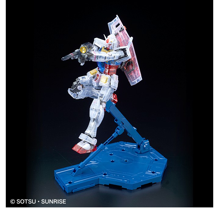 Mô Hình Lắp Ráp Gundam MG RX-78-2 ver 3.0 Clear Color (The Gundam Base Limited) Bandai