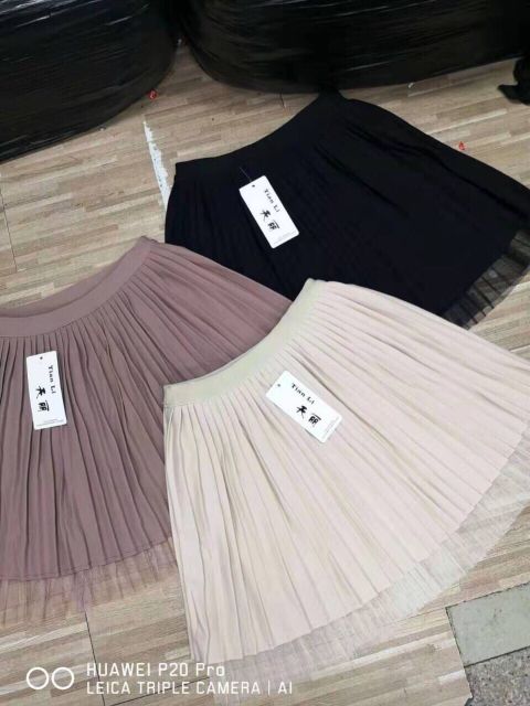 Chân váy xòe xếp ly ren gấu đáng yêu | BigBuy360 - bigbuy360.vn